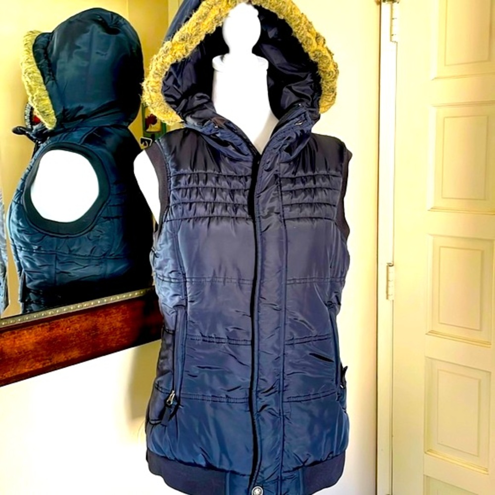 Burton “dry ride” black vest